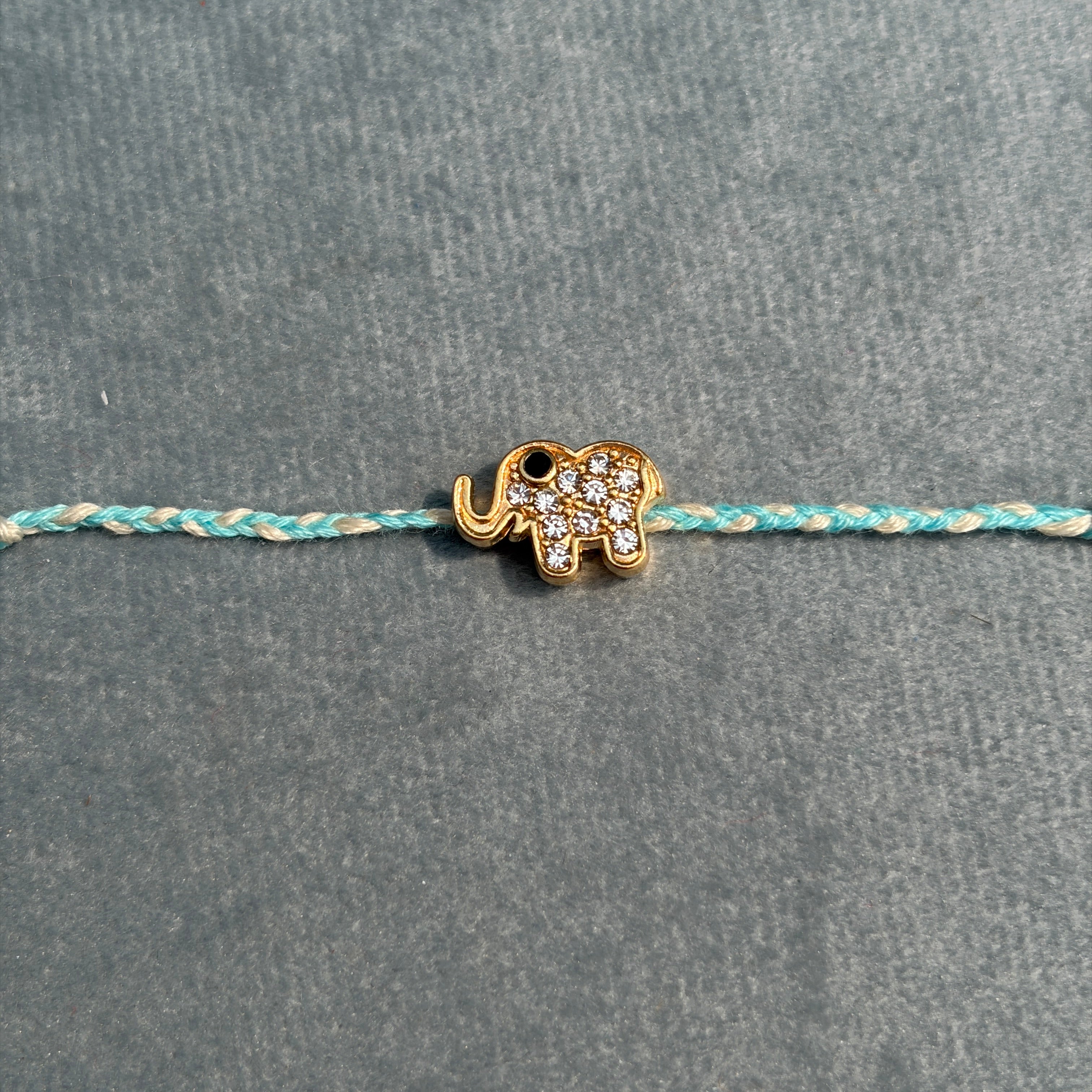 Nazar Gajraaj Rakhi